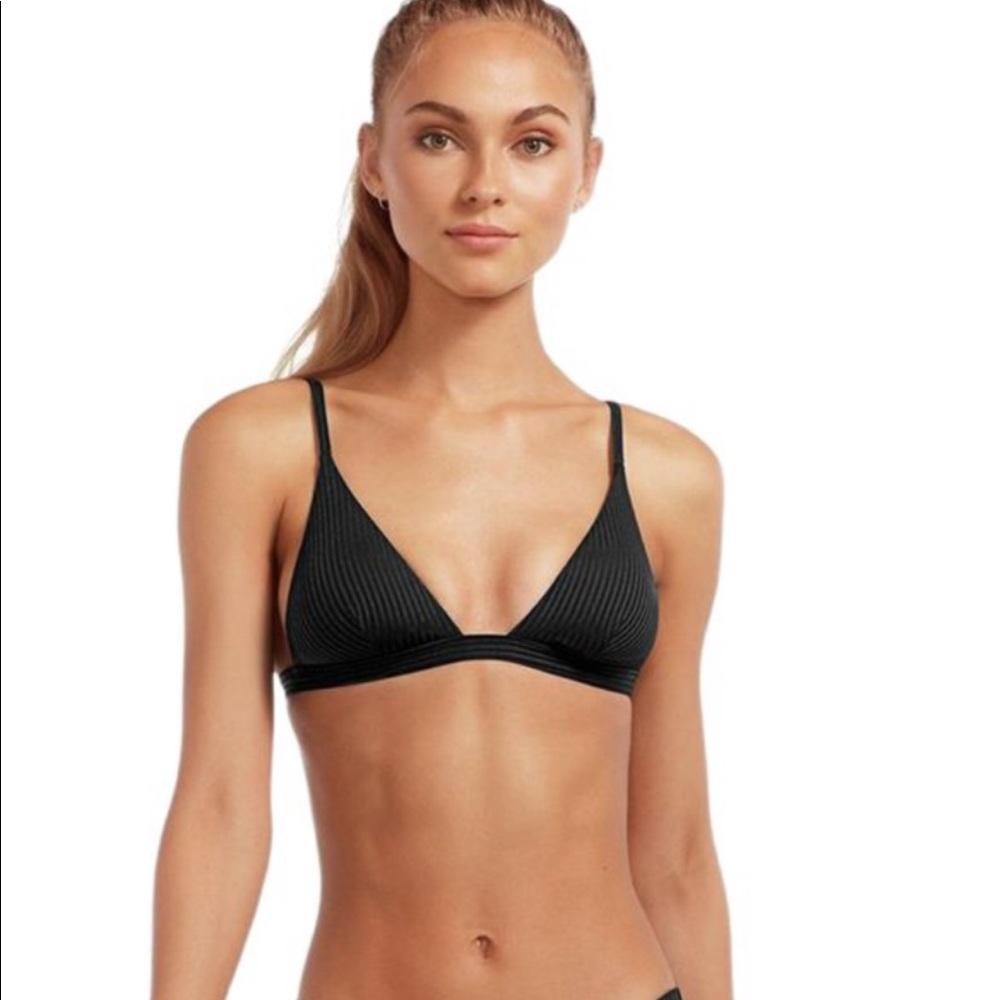 Vitamin A Moss Top in Black Eco Rib